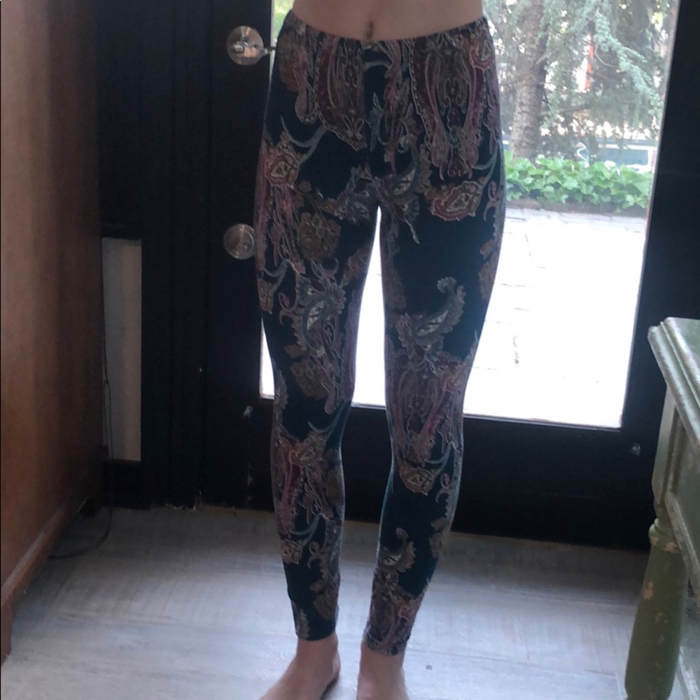 Patterned leggings